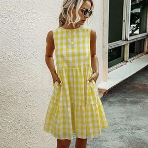 Sleeveless yellow dress